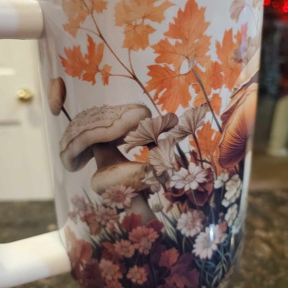 40 oz Mushroom Tumbler - Picture 2 of 10